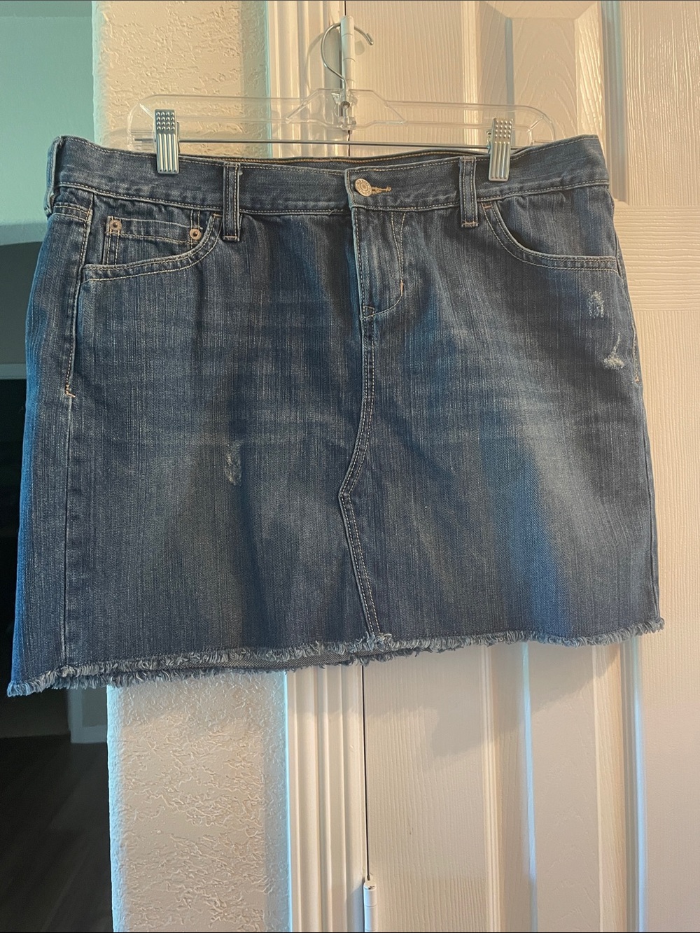 Old Navy Women's Button Fly Straight Medium Wash Jean Skirt 14